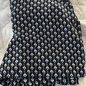 Ann Taylor Navy and White Patterned A-Line Shorts